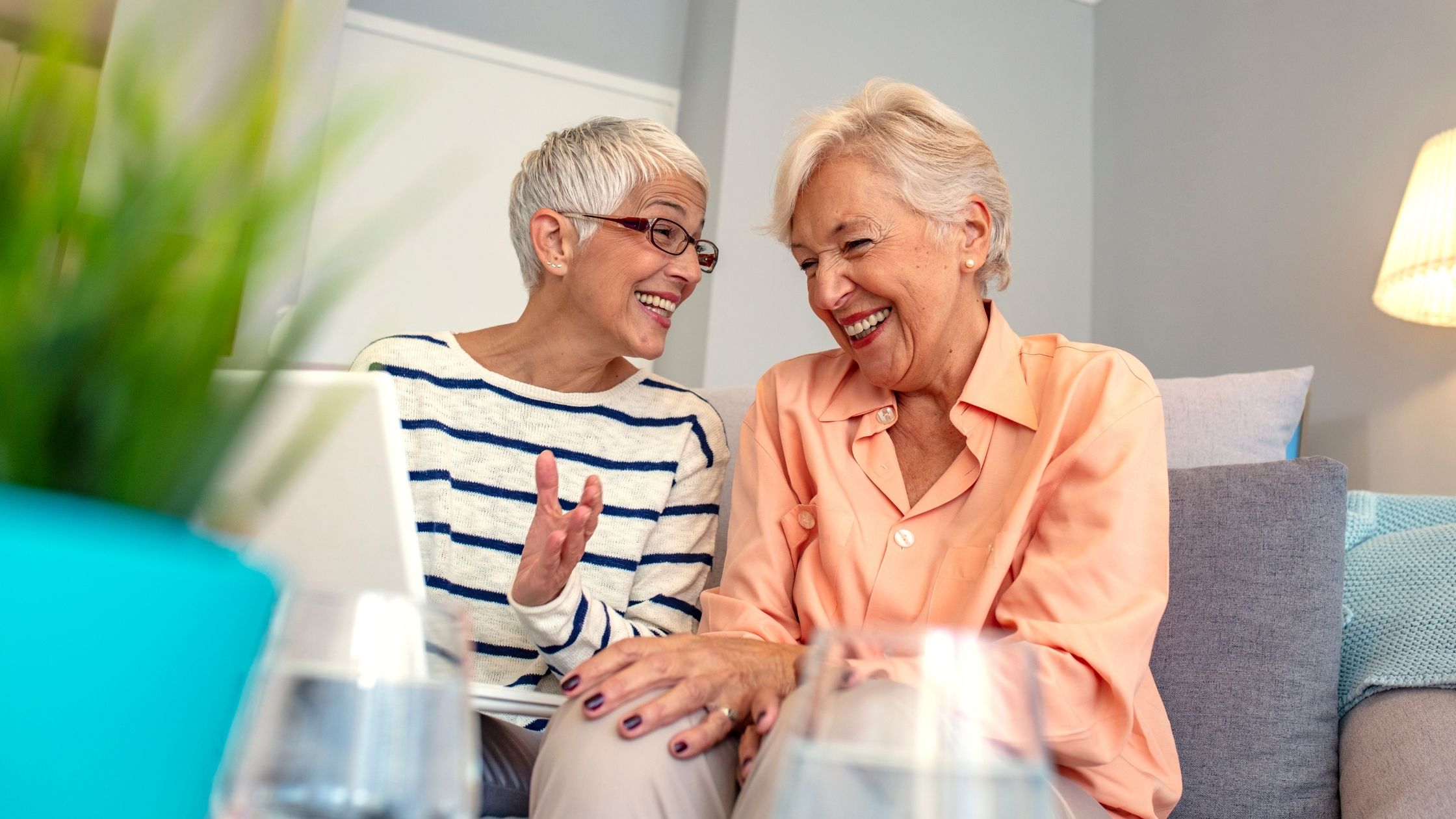 two women discussing their will